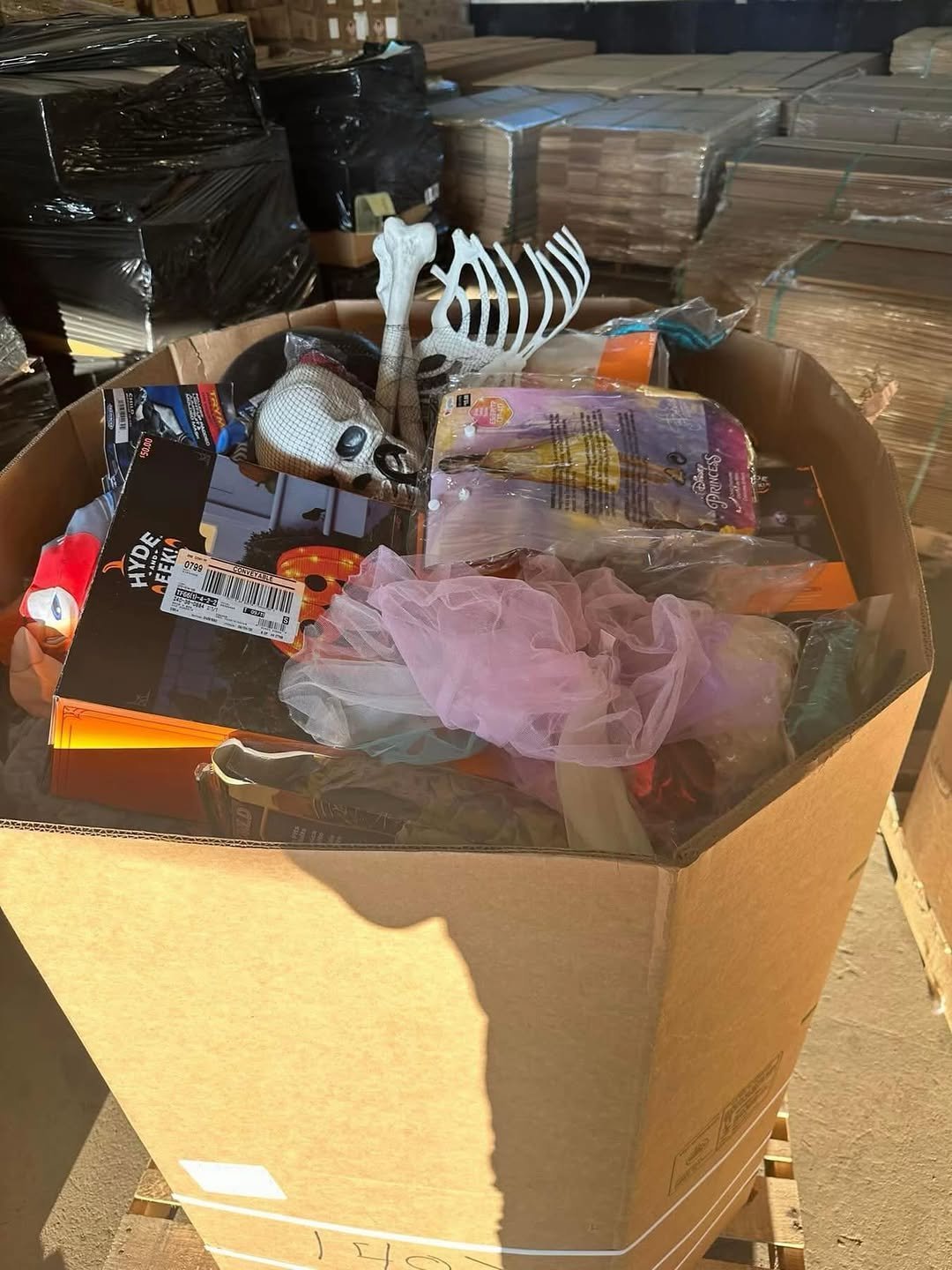 Halloween Costumes Pallet