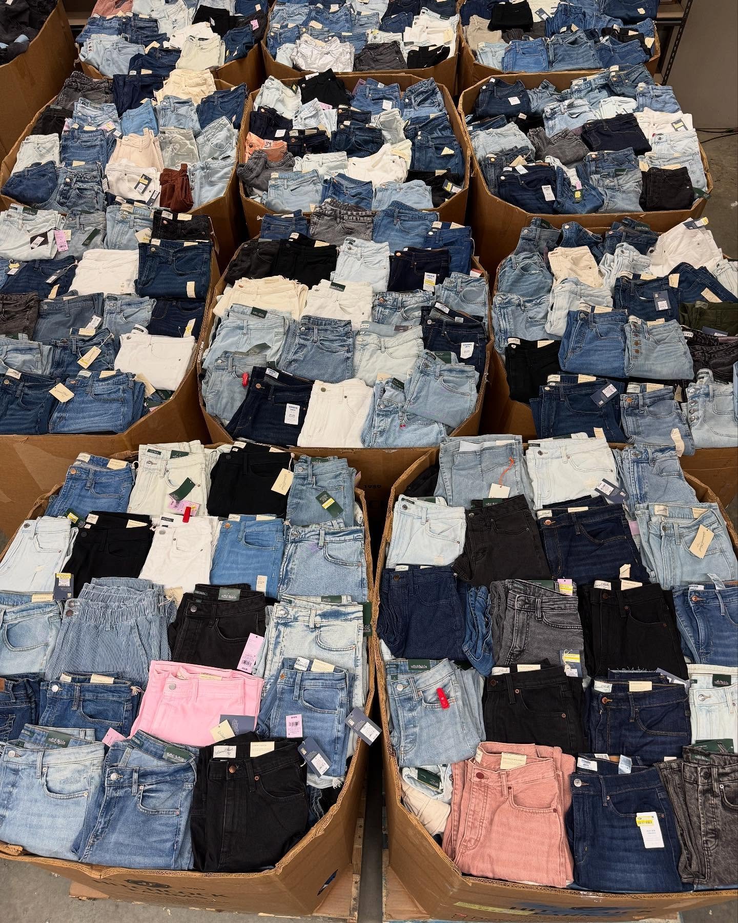 Women Jean's Pallet