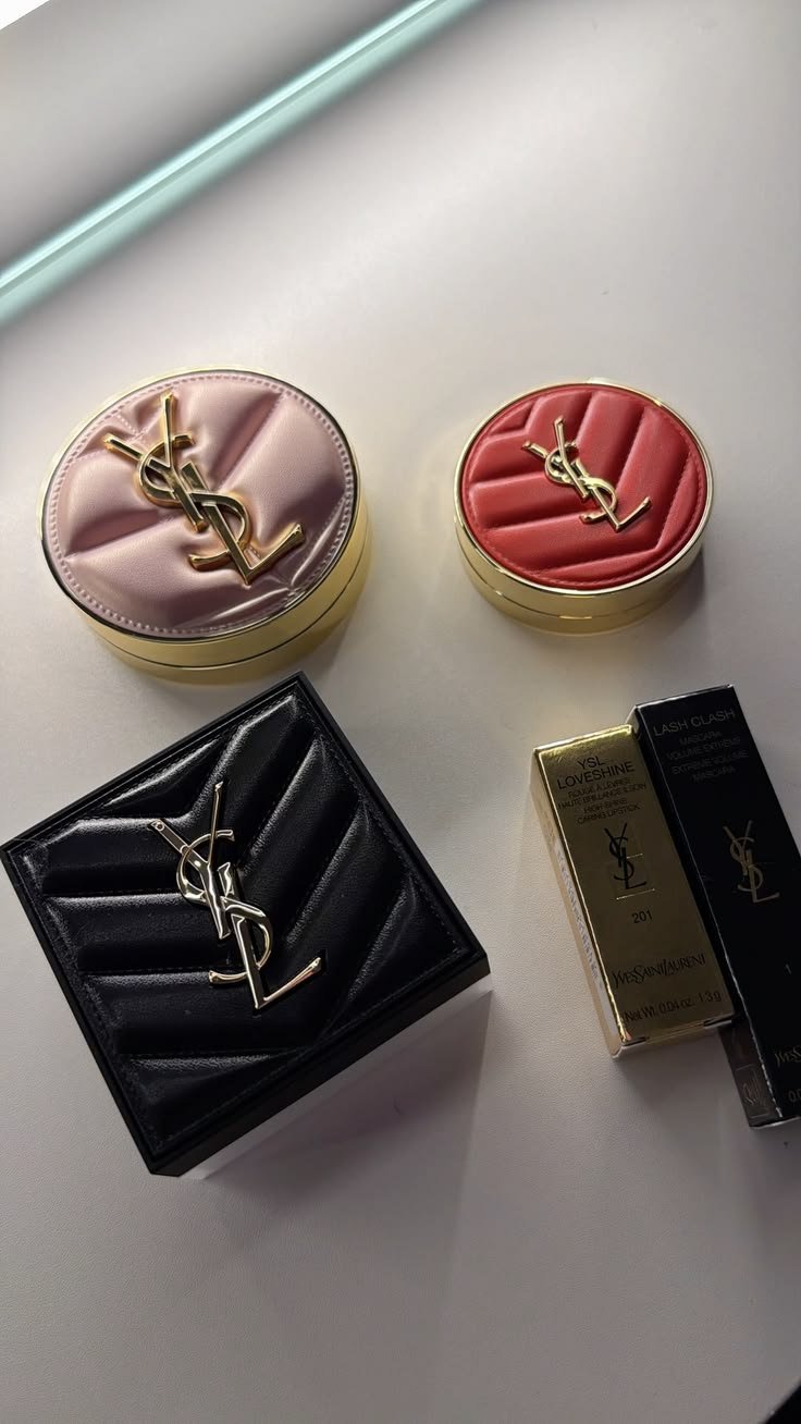 YSL Glow-Pact Cushion Foundation Makeup Pallet
