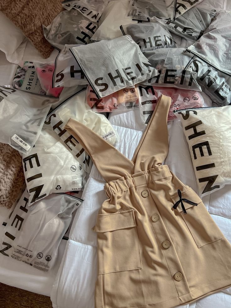 MIXED SHEIN CLOTHING LIQUIDATION PALLET — WHOLESALE APPAREL